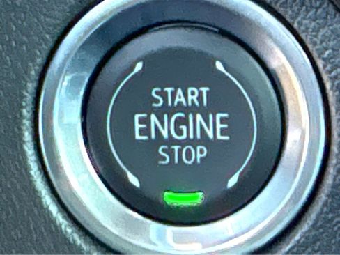 Used 2026 Chevrolet Traverse LT w/ Driver Confidence Package image 5