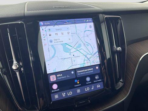 Certified 2023 Volvo XC60 B5 Plus w/ Protection Package Premier image 13