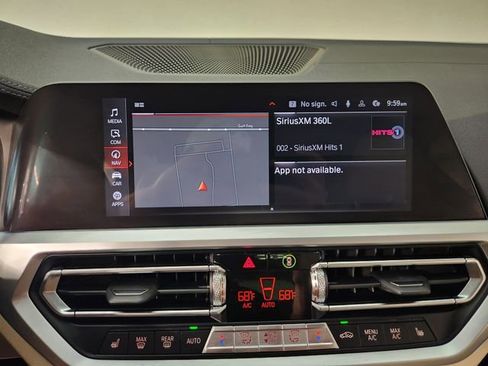 Used 2021 BMW 430i Coupe w/ M Sport Package RWD image 17