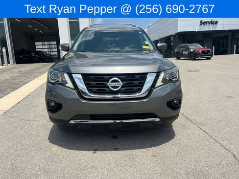 Used 2020 Nissan Pathfinder SV FWD image 2