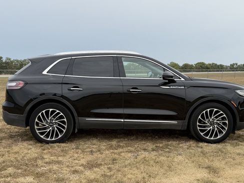 Used 2020 Lincoln Nautilus Reserve w/ Equipment Group 201A FWD image 2