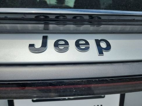 New 2025 Jeep Wagoneer S Limited image 11