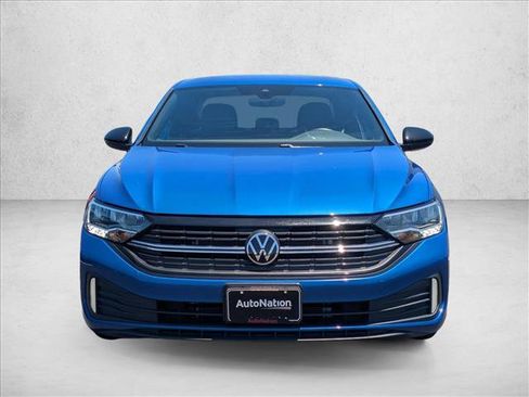 Used 2024 Volkswagen Jetta Sport FWD image 2