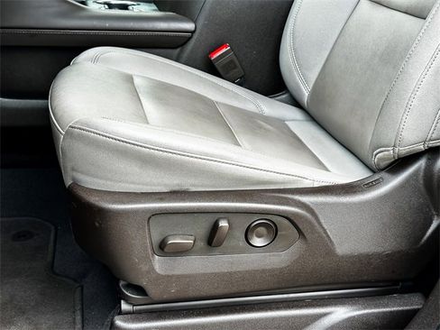 Used 2024 Chevrolet Tahoe LT image 13