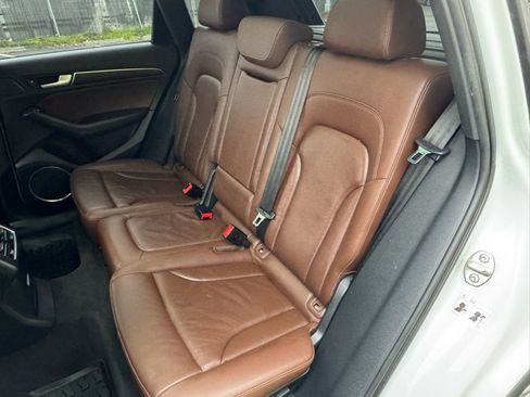 Used 2017 Audi Q5 2.0T Premium Plus w/ Technology Package image 9