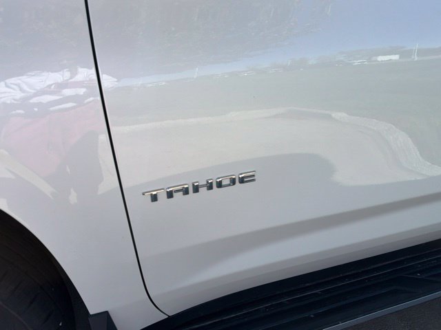Used 2021 Chevrolet Tahoe Premier w/ Premium Package AWD/4WD image 15