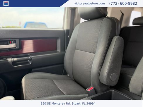 Used 2007 Toyota FJ Cruiser 4WD image 38