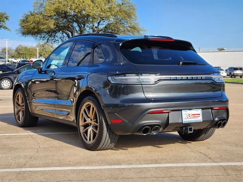 Used 2023 Porsche Macan S w/ Sport Chrono Package image 4