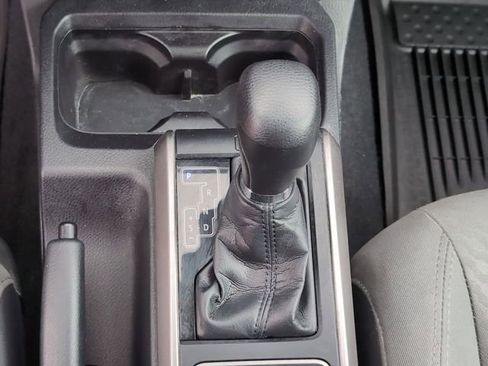 Used 2022 Toyota Tacoma SR5 w/ Technology Package RWD image 20