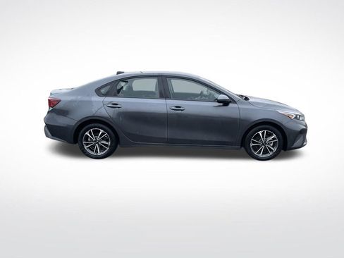 Used 2024 Kia Forte LXS image 6