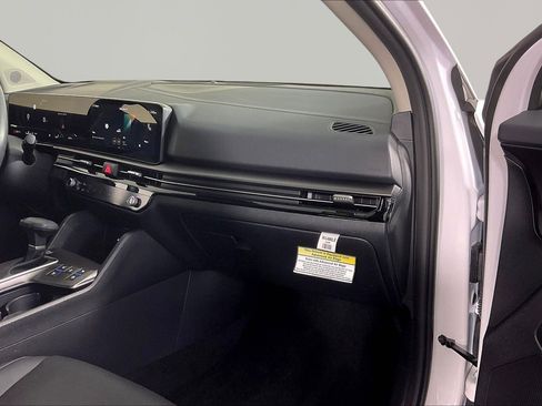 Certified 2026 Kia Sportage SX FWD image 26