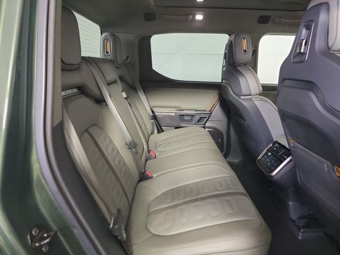 Used 2023 Rivian R1T Adventure AWD/4WD image 22