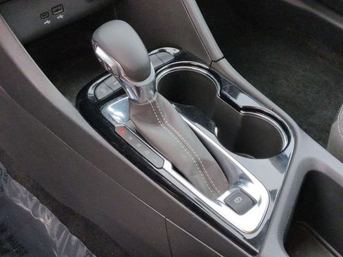 Used 2025 Buick Encore GX Preferred image 14