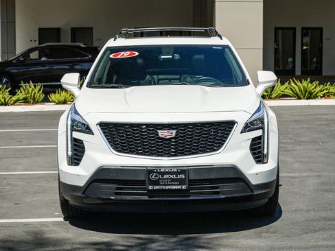 Used 2019 Cadillac XT4 Sport FWD image 2