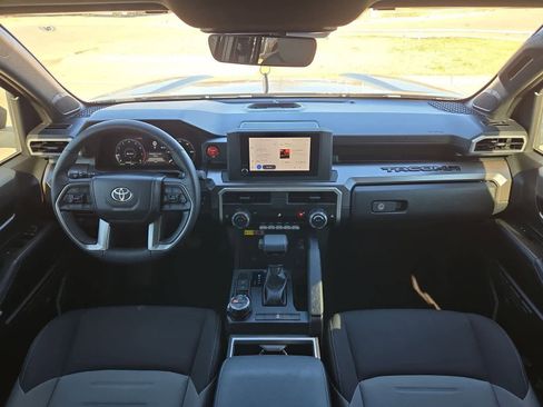 Used 2024 Toyota Tacoma TRD Off-Road image 14