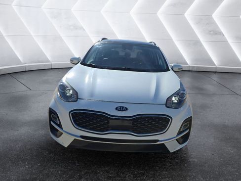 Used 2022 Kia Sportage EX w/ EX Technology Package image 2