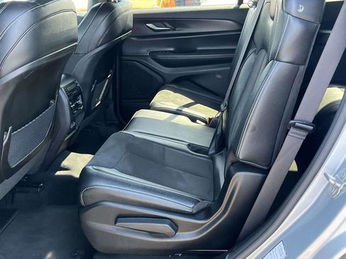 Used 2024 Jeep Grand Cherokee L Laredo AWD/4WD image 15