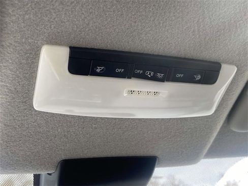 Used 2025 Nissan Kicks Play S image 20