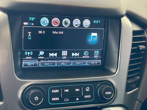Used 2018 Chevrolet Suburban LT AWD/4WD image 16