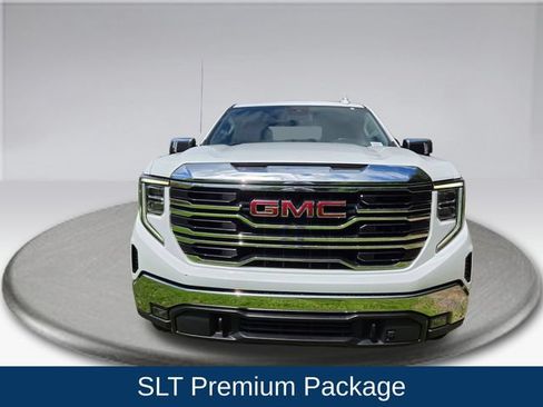 Used 2022 GMC Sierra 1500 SLT w/ SLT Premium Package AWD/4WD image 11