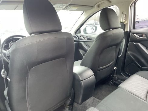 Used 2016 MAZDA MAZDA3 i Sport w/ Preferred Equipment Package image 19