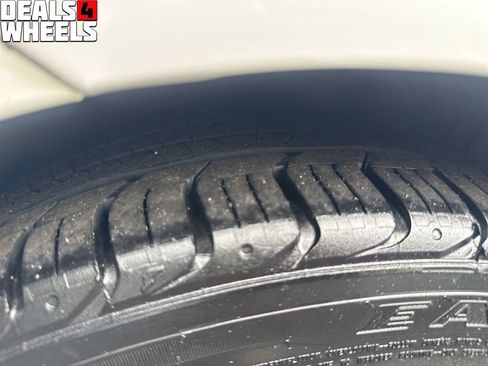 Used 2014 Kia Cadenza Limited FWD image 30