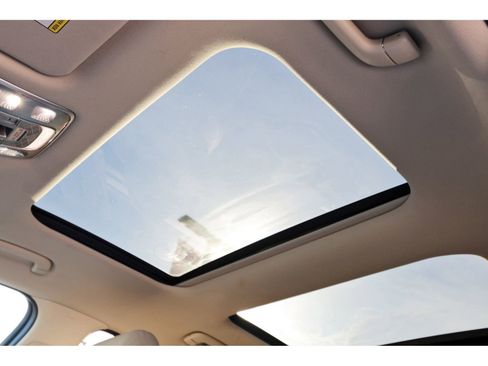 Used 2025 Genesis GV80 2.5T Advanced image 30