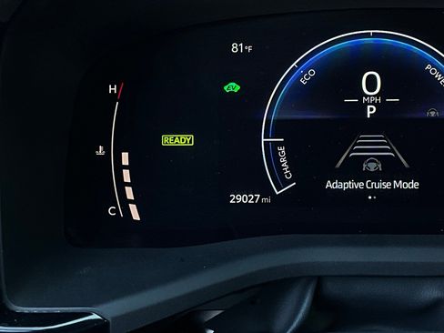 Used 2025 Toyota Camry LE image 37