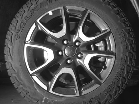 Used 2025 Jeep Compass Trailhawk AWD/4WD image 13