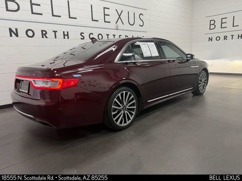 Used 2018 Lincoln Continental Select FWD image 4