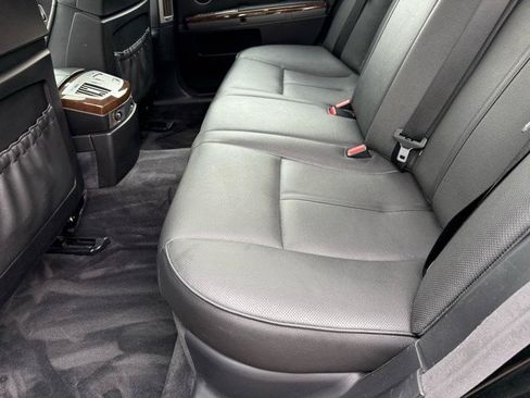 Used 2006 BMW 750i RWD image 43