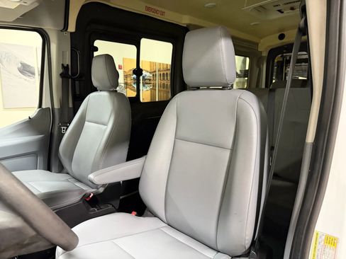 Used 2015 Ford Transit 250 148 Medium Roof w/ Exterior Upgrade Package image 36