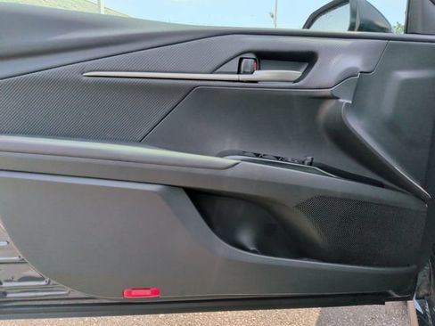 Used 2026 Toyota Camry SE FWD image 9