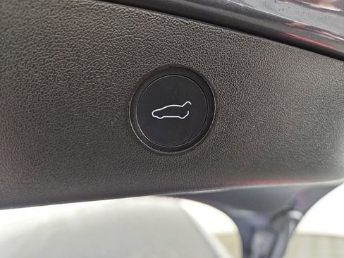 Used 2022 Tesla Model 3 Performance image 33