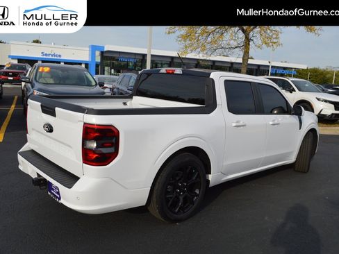 Used 2025 Ford Maverick Lobo image 5