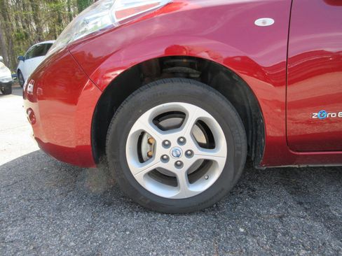 Used 2012 Nissan Leaf SL image 23