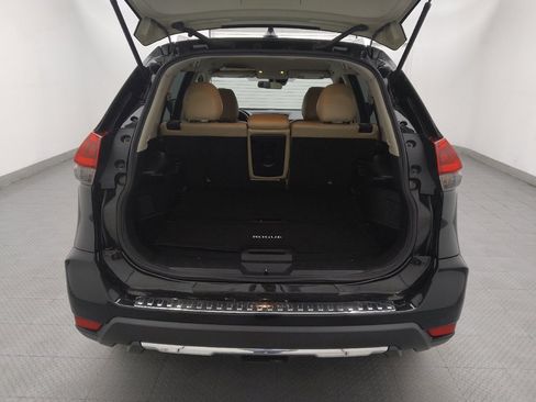 Used 2020 Nissan Rogue S w/ Special Edition Package FWD image 29