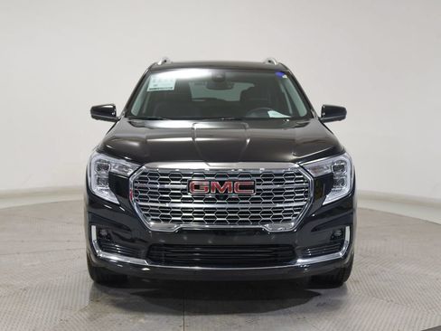 Used 2023 GMC Terrain Denali w/ Black Diamond Edition AWD/4WD image 2