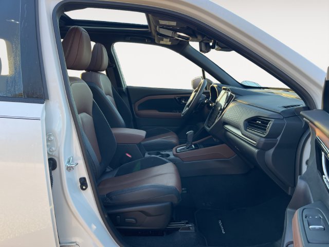 Certified 2025 Subaru Forester Touring AWD/4WD image 15