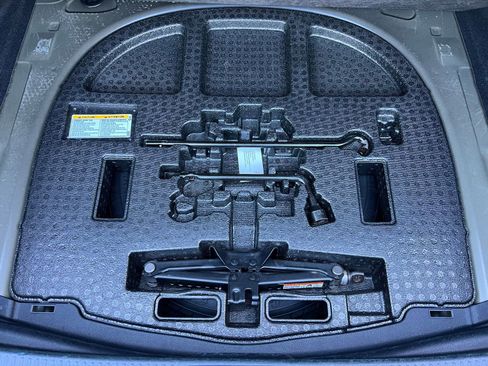 Used 2022 Toyota Camry XSE image 23