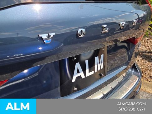 Used 2023 Volvo XC60 B5 Plus w/ Climate Package AWD/4WD image 11