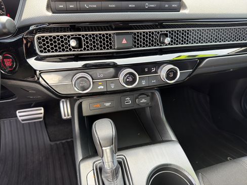 Used 2024 Honda Civic Sport image 8