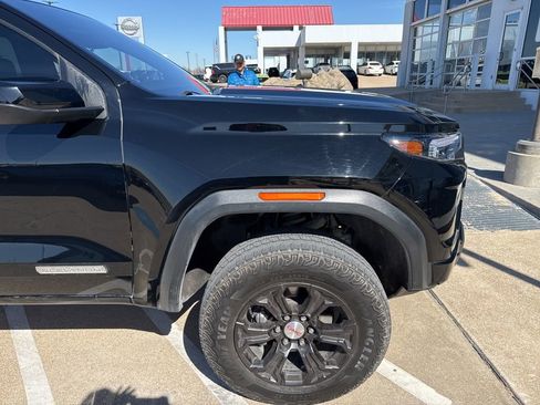 Used 2023 GMC Canyon Elevation w/ Elevation Premium Package image 4