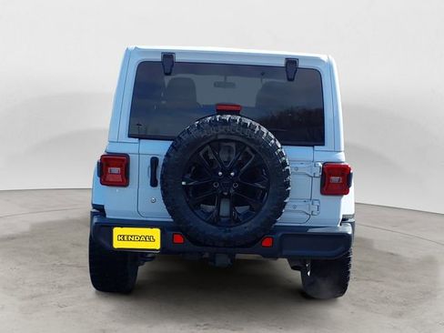 Used 2020 Jeep Wrangler Unlimited Sahara w/ LED Lighting Group AWD/4WD image 4