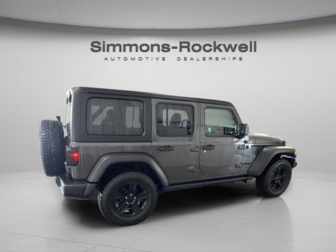 Used 2022 Jeep Wrangler Unlimited Sport image 4