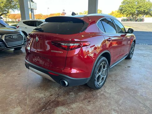 Used 2018 Alfa Romeo Stelvio Ti image 6