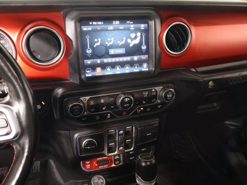 Used 2021 Jeep Wrangler Unlimited Rubicon AWD/4WD image 5