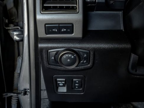 Used 2019 Ford F150 Raptor w/ Equipment Group 802A Luxury image 29