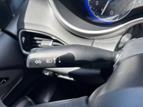Used 2025 Chrysler Pacifica Select FWD image 20