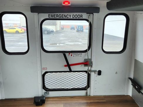 Used 2016 Chevrolet Express 3500 w/ School Bus Package RWD image 17